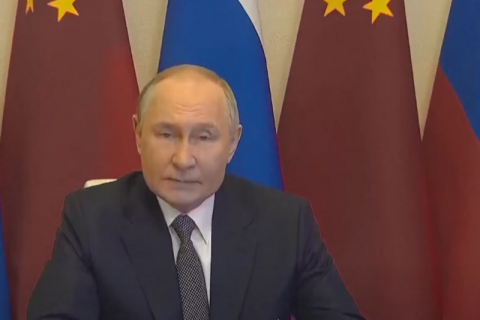 Трамп: Путин должен заключить договор о прекращении войны в Украине