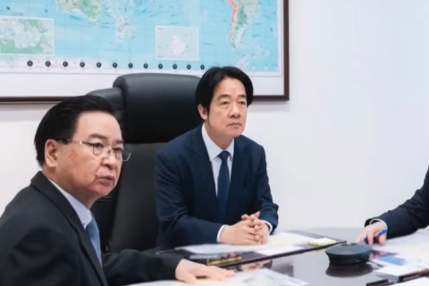 Китай выпустил 27 ракет вблизи Тайваня