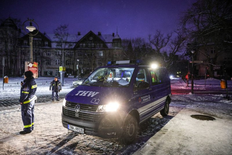 Після диверсії, що спричинив загальний збій, німецька армія випробовує розкидання листівок серед населення