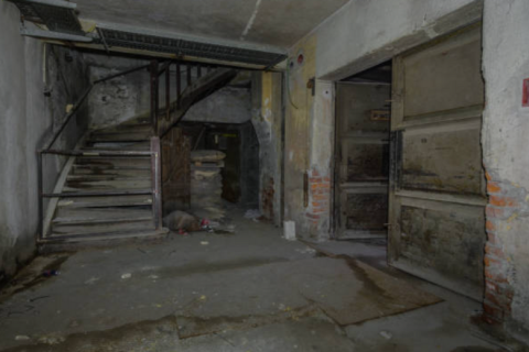 В подвале в Хельсинки найден пожилой мужчина, возможно, проживший в заключении несколько десятилетий