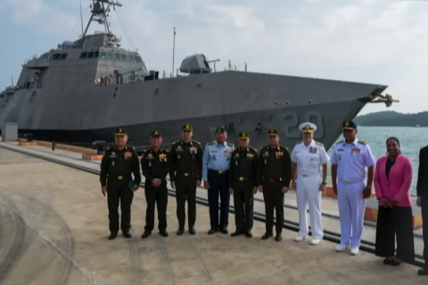 Американский военный корабль зашел на военную базу в Камбодже, модернизированную Китаем