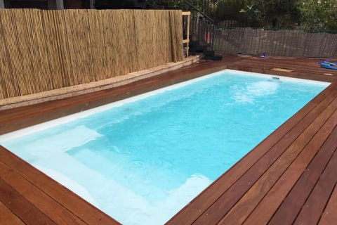 Як купити басейн у Хмельницькому: вибір моделі, доставка та монтаж без зайвих витрат