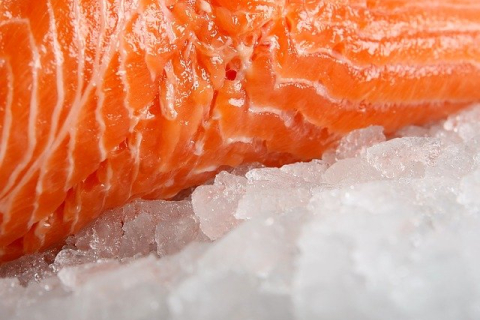 Как можно узнать, что замороженная рыба несвежая? Советы покупателю