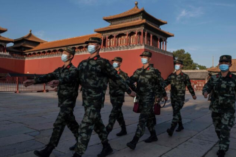 Операция по розыску и задержанию мишеней, осуществляемая «длиннорукой полицией» Пекина, достигла новой пугающей отметки