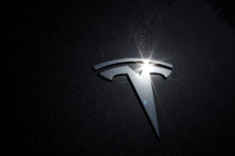 Tesla продала 59 845 автомобілів китайського виробництва у січні: китайська асоціація