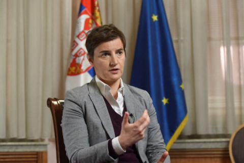 Прем'єр-міністр Сербії перепросила за помилку перекладача «Республіки Косово»