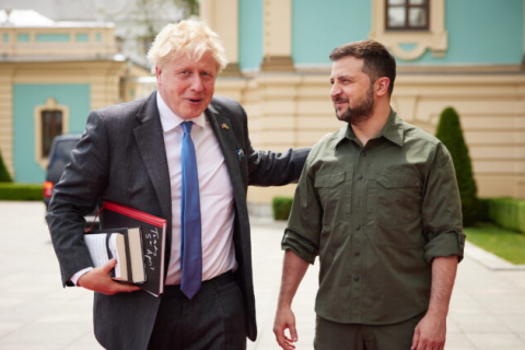 Британский лидер сопротивляется призыву Джонсона поставить Украине военные самолеты