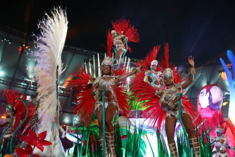 У Ріо-де-Жанейро після пандемії повернувся карнавал (ВІДЕО)
