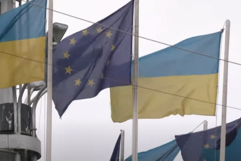 ЄС ухвалив пакет для України на 50 мільярдів євро після того, як Угорщина зняла вето (ВІДЕО)