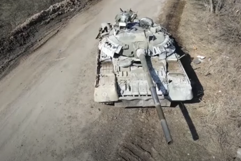Россия вывела из хранилищ старую технику после потери 3000 танков в Украине