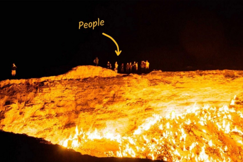 Гигантская огненная яма, таинственно возникшая в пустыне более 40 лет назад, и до сих пор горит — вот почему