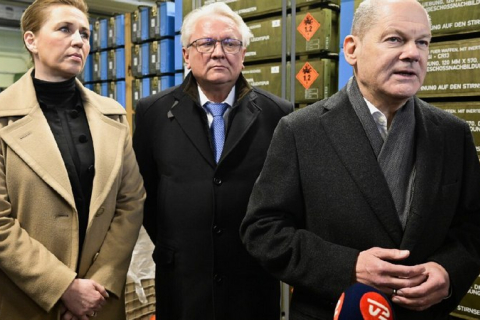 Лідери Німеччини і Данії відвідали майбутній завод із виробництва боєприпасів в Унтерлюсі