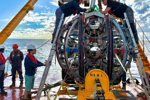 Обсерваторія на дні Середземного моря зафіксувала нейтрино з рекордною кількістю енергії