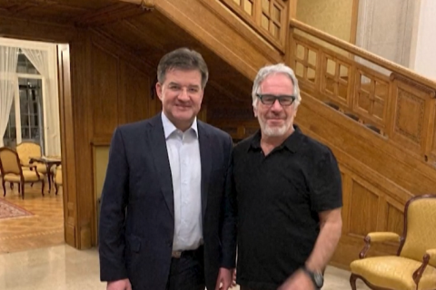 Після публікації файлів щодо справи Епштейна подав у відставку радник з нацбезпеки Словаччини (ВІДЕО)