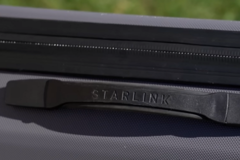 SpaceX і Україна працюють над блокуванням несанкціонованого використання Starlink російськими військовими