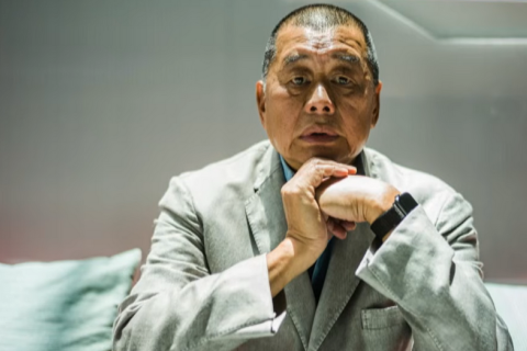 Гонконг засудив критика Китаю Джиммі Лая до 20 років ув'язнення (ВІДЕО)