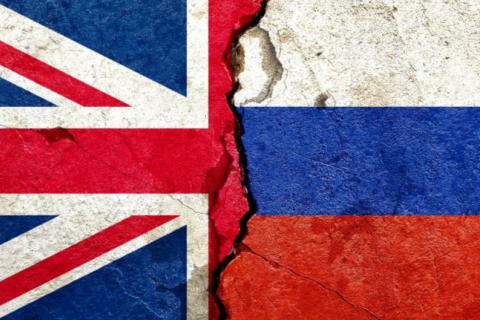 Великобританія вислала російського дипломата у відповідь на звинувачення у шпигунстві