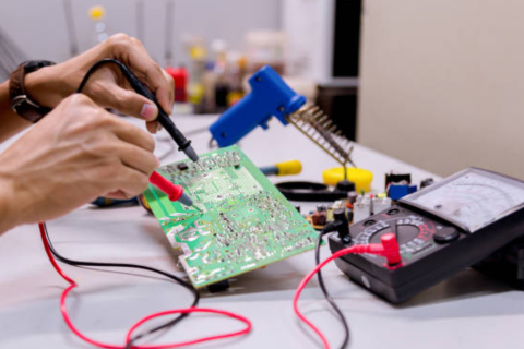 Основы пайки: с чего начать новичку в электронике