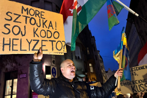 Роми в Угорщині вийшли на протест після висловлювань міністра уряду Орбана