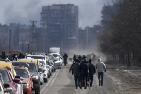 Кремль звинувачують у незаконній депортації жителів Маріуполя на Сахалін