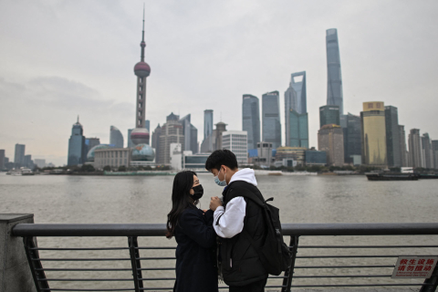 Регистрация браков в Китае достигла минимума за 36 лет