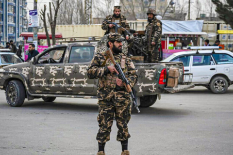 Чиновников Талибана обязали уволить своих родственников