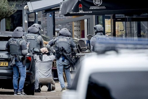 Нидерланды: все заложники освобождены, подозреваемый арестован