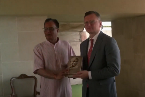 Министр иностранных дел Украины прибыл в Индию, чтобы обсудить формулу мира