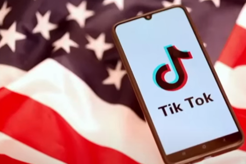 За что оштрафовали TikTok в Италии и при чем здесь синяки на лицах детей?