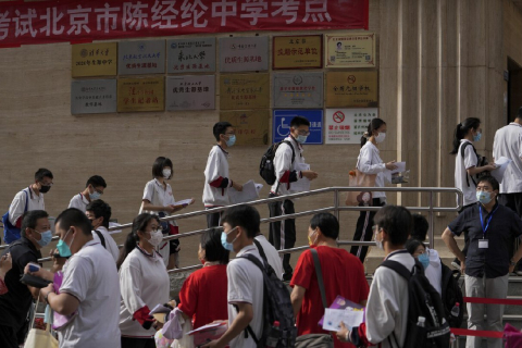 Уподобання китайських студентів змістилися від США в бік Великої Британії