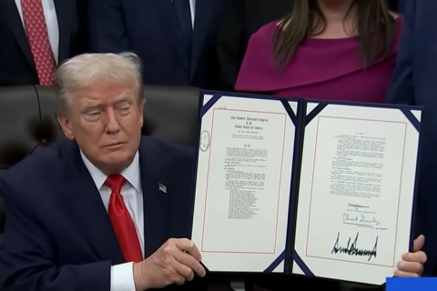 Підпис Трампа на банкнотах поповнить невеликий список валют із зображеннями чинних президентів (ВІДЕО)