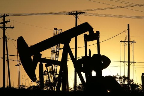 Ціна на нафту поставила новий рекорд падіння