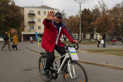 Грузинський спортсмен влаштував велопробіг за мир в Україні