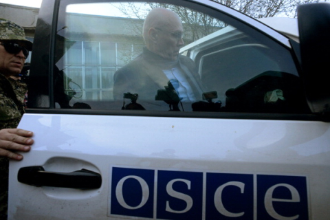 Ватажки терористів використовують емблеми ОБСЄ