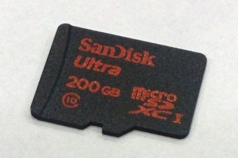 Sandisk создал флеш-карту microSD рекордного объёма