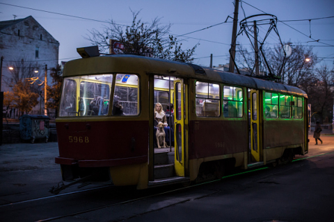 До 16 січня у Києві працюватиме бібліотечний трамвай