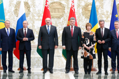 Порошенко рассказал о достигнутых в Минске договорённостях
