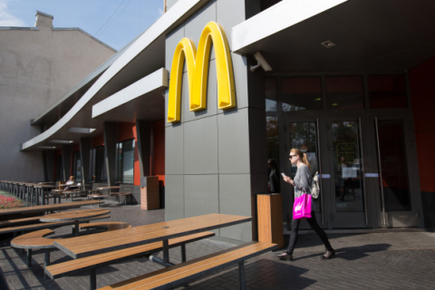 McDonald’s закриває 22 заклади в Росії