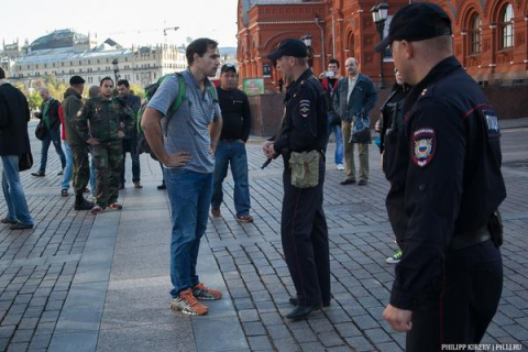 Единственного участника антивоенной акции в Москве задержали