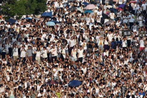 Більше 10 тисяч гонконзьких студентів бойкотували заняття