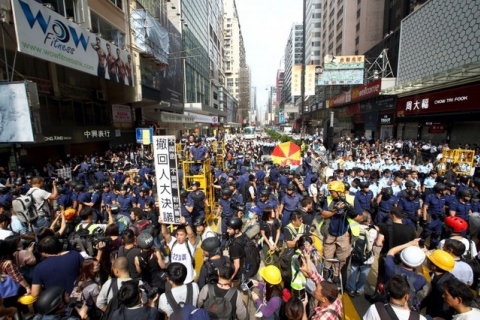 Пекін шукає рішення по Гонконгу