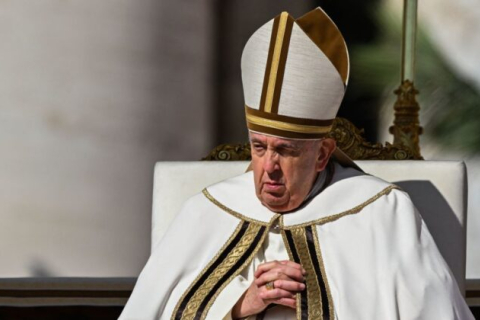 КПК показывает Папе Франциску свое истинное лицо