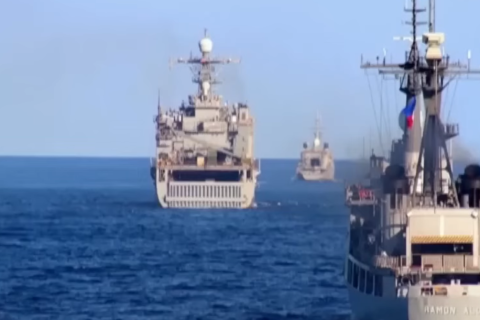 США, Франция и Филиппины участвуют в военно-морских учениях