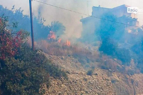 Лесной пожар бушует на греческом острове Крит, населенные пункты эвакуированы