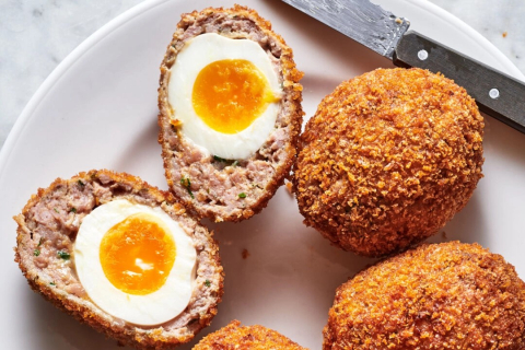 Яйца «по-шотландски» не зря имеют огромную популярность в Лондоне
