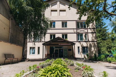 Что стоит за низкими ценами в домах престарелых?