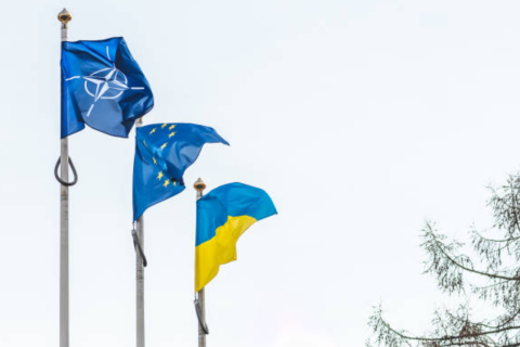 ЕС подчеркивает, что Украина должна установить мирные условия на переговорах в Лондоне
