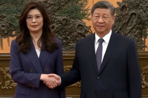 Китай підняв військову авіацію під час переговорів щодо Тайваню (ВІДЕО)