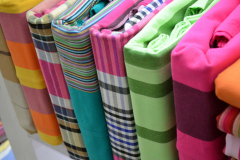 Почему выгодно покупать текстиль в интернет-магазине?