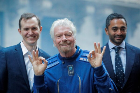 Частный космический корабль британского миллиардера достиг космоса (ВИДЕО)